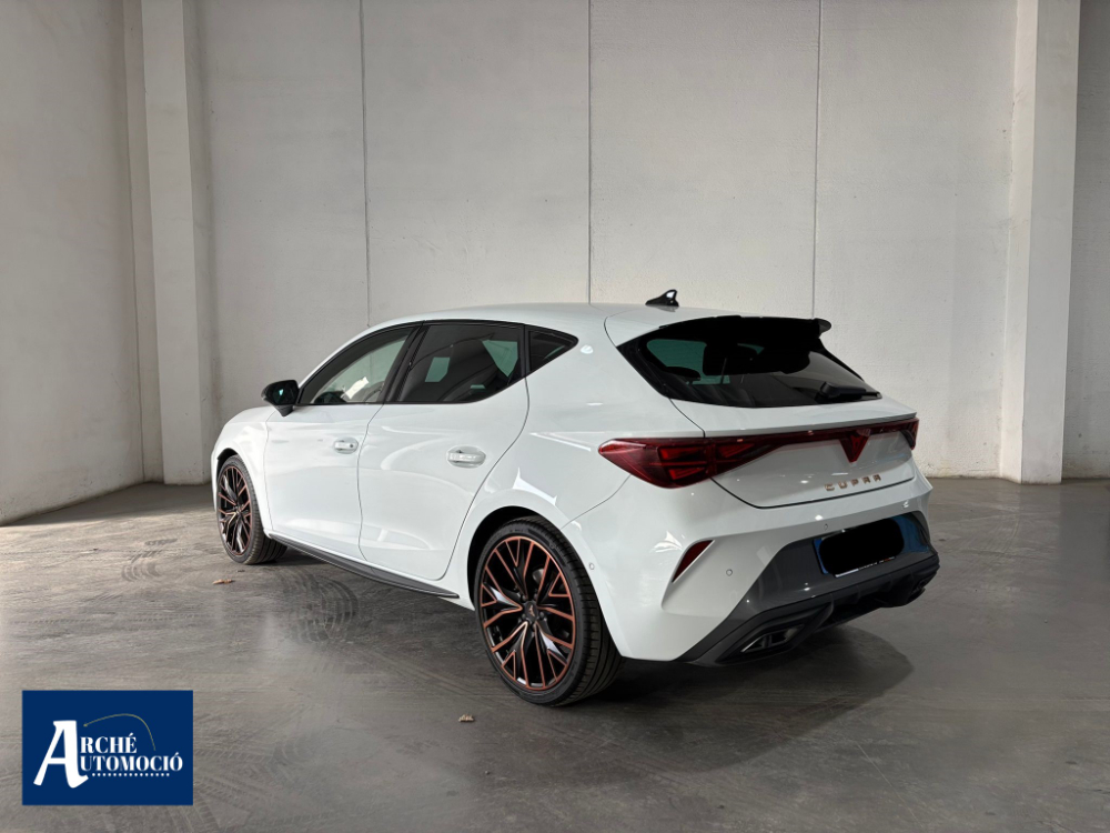 Cupra Leon 1.5 eTSI DSG miniatura 3
