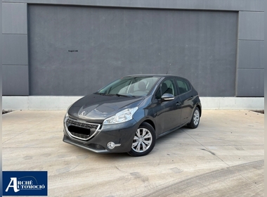 Peugeot - 208