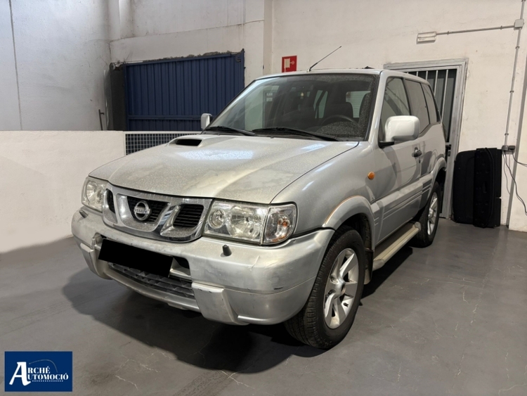 Nissan Pathfinder 2.5 dCi LE foto 2